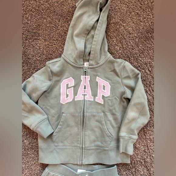 GAP Kids Sage Green Hoodie and sweatpants set size 6 - Picture 3 of 7